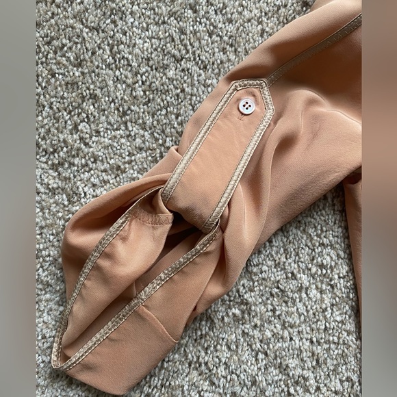 BCBG Maxazria Tunic Blouse SZ Small - Picture 3 of 9